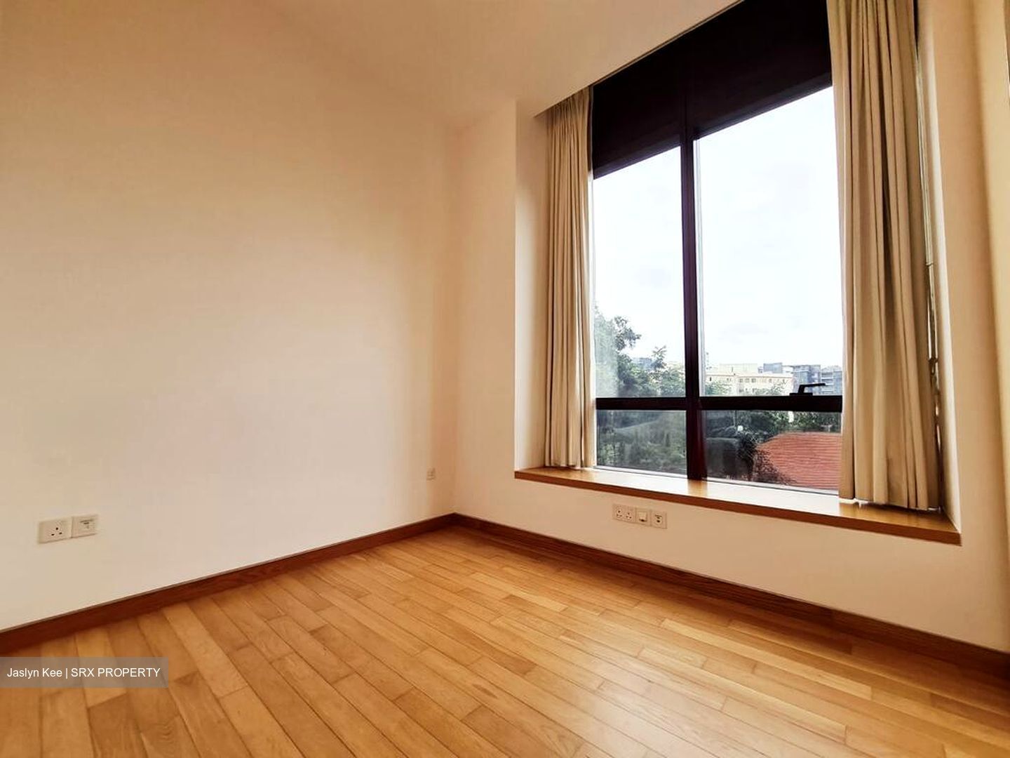 Nouvel 18 (D10), Condominium #505175351